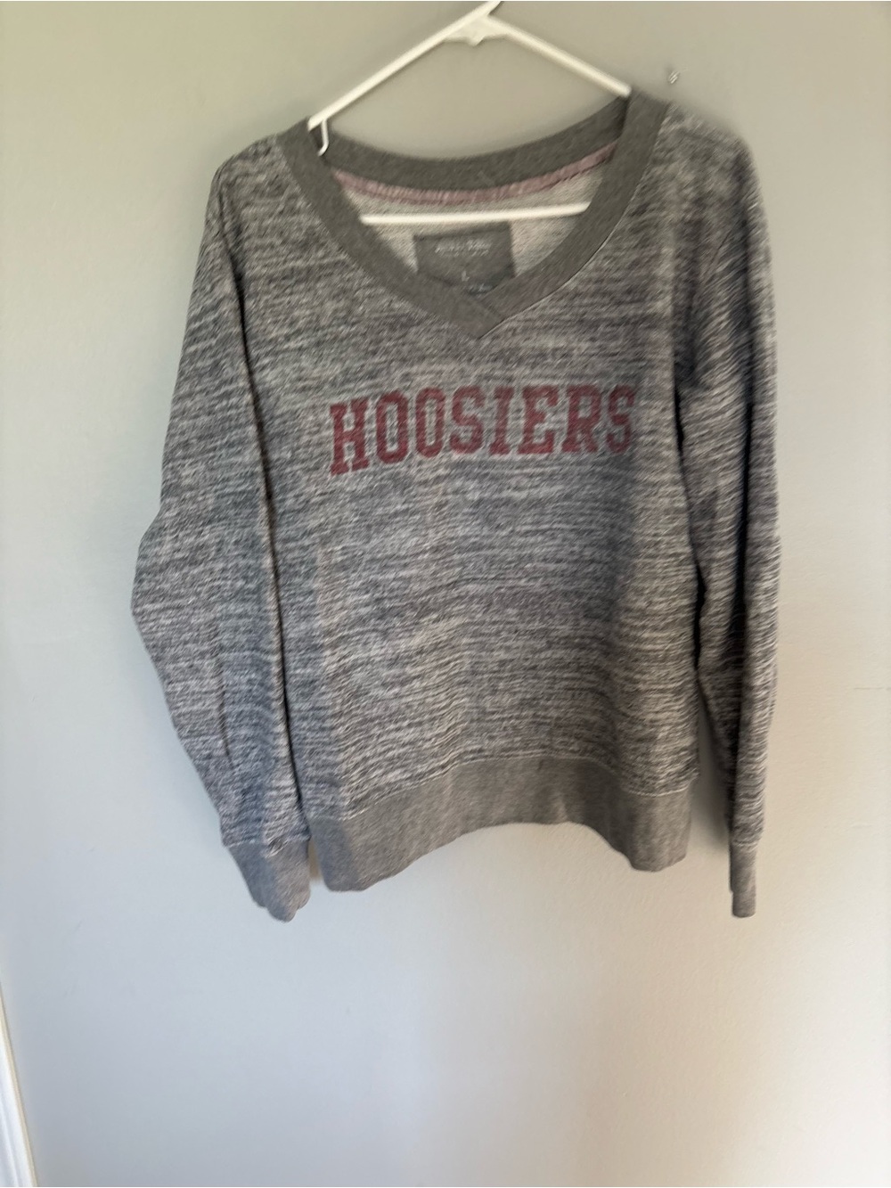 Gray Indiana Hoosiers V-Neck Women's Sweater large fits like medium